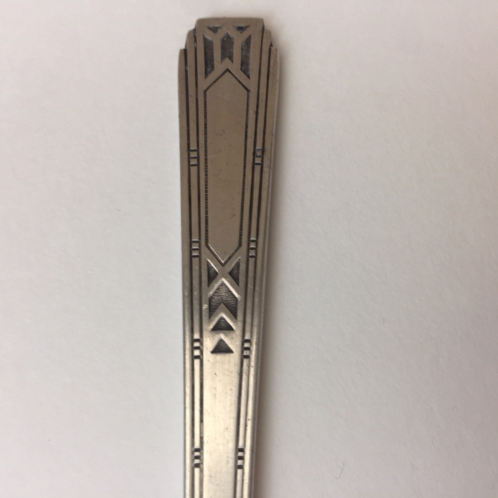 Vintage Oneida Style Tudor Silver Plate Butter Spread Knife Art Deco 6 3/8” Used