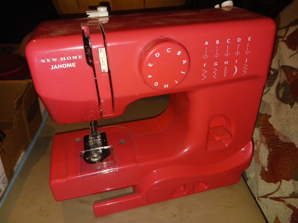 JANOME Sanrio Hello Kitty electric sewing machine compact KT-35