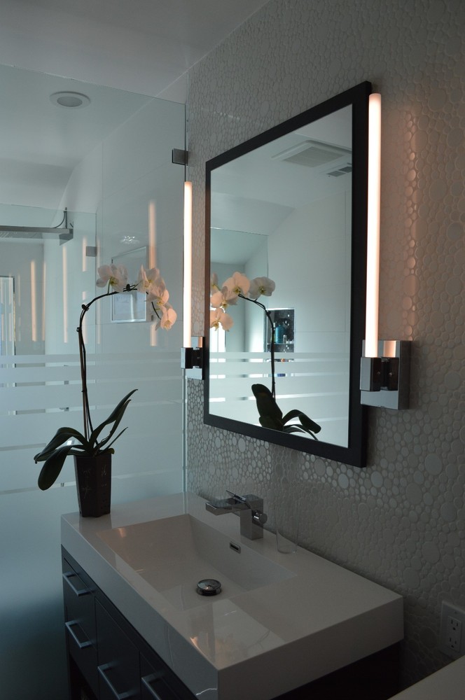 Stiletto LED Vanity Light