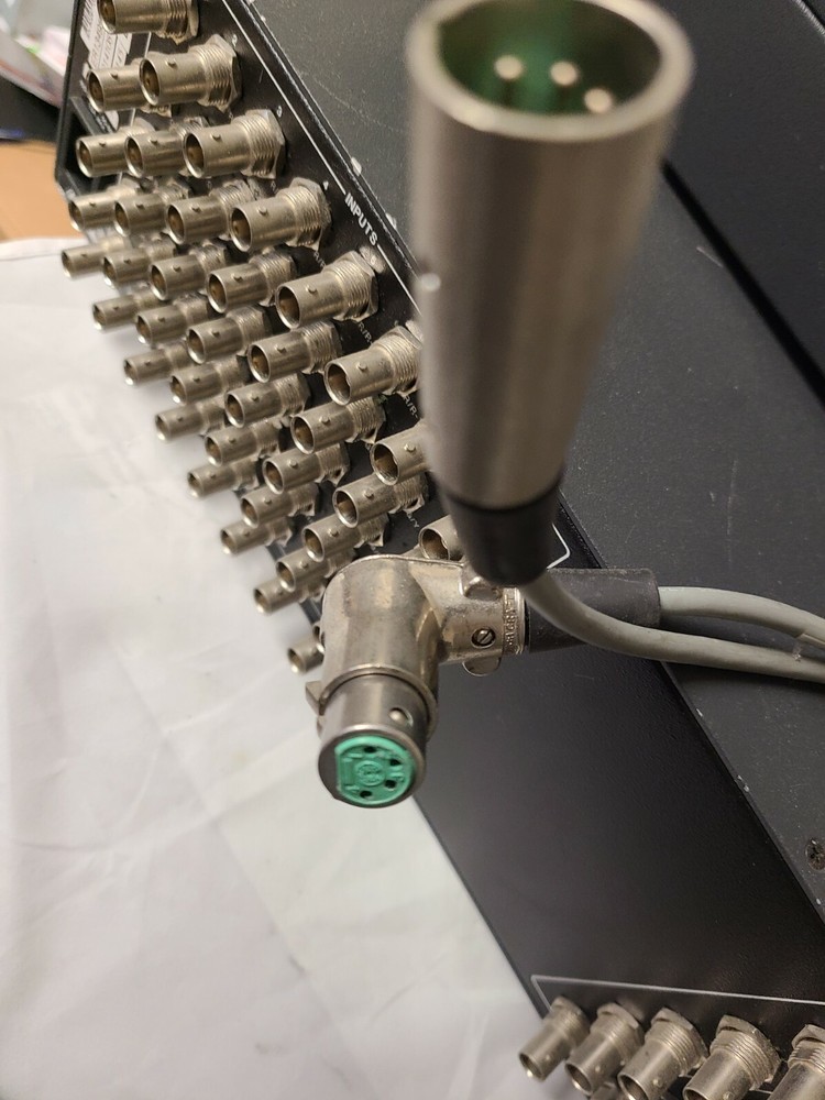 Extron SGS 408 8Input Seamless Component & RGB Graphics Switcher +remote+cable