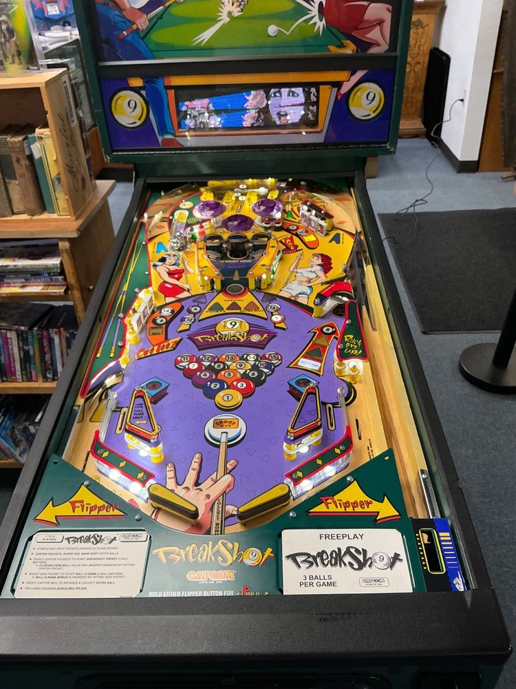 Refurbished Capcom Breakshot Pinball Machine Pool Themed