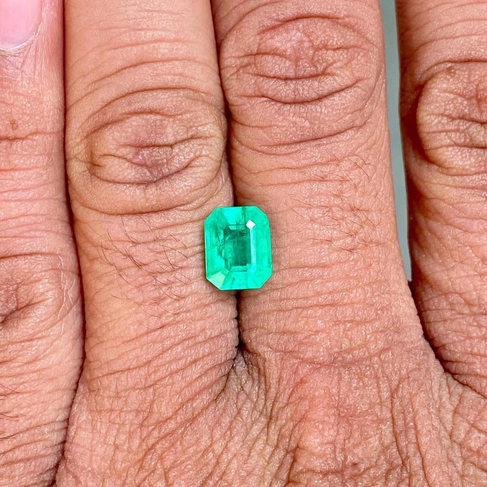 Natural Colombian Green Emerald 5.10 Ct Certified Emerald Cut Loose Gemstone