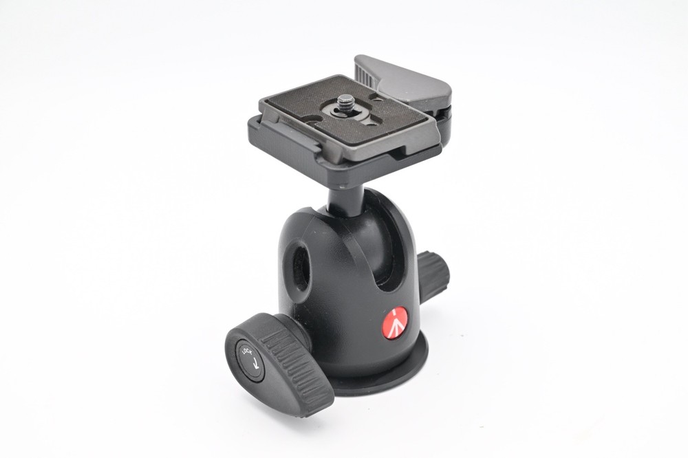 Manfrotto 496RC2 Quick Release Plate Camera Lock Mount Adapter Tripod Head, USED