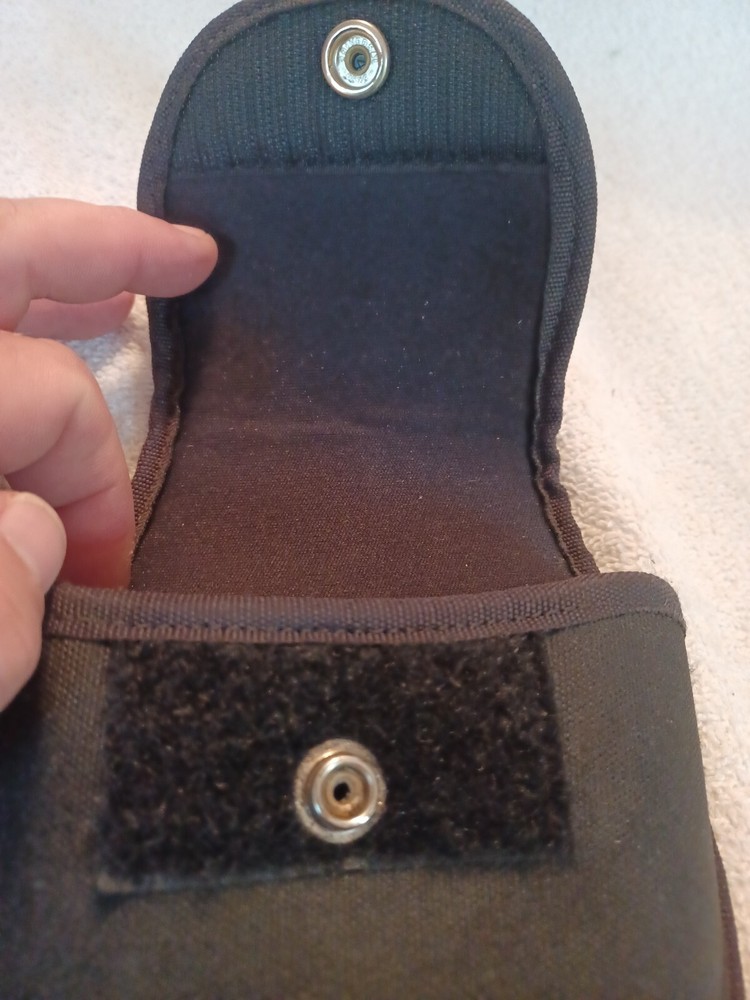 Uncle Mike's Latex Glove Case (A2)