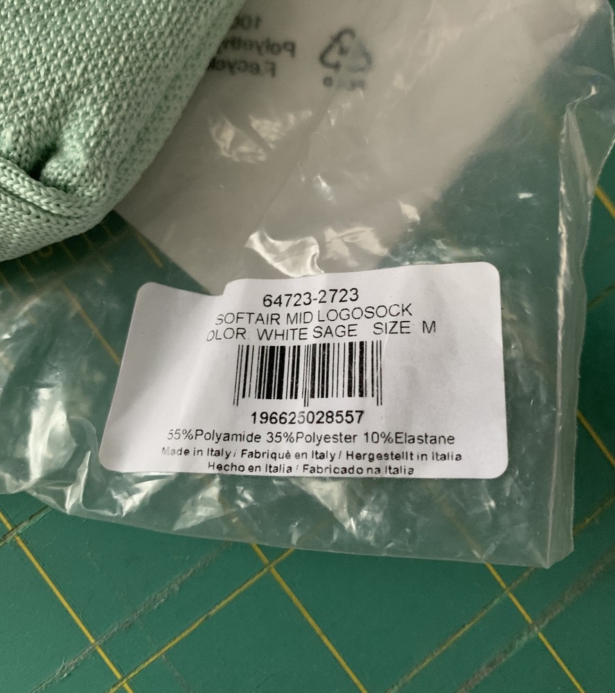 Specialized Soft Air Mid Logo Socks Size Medium - New