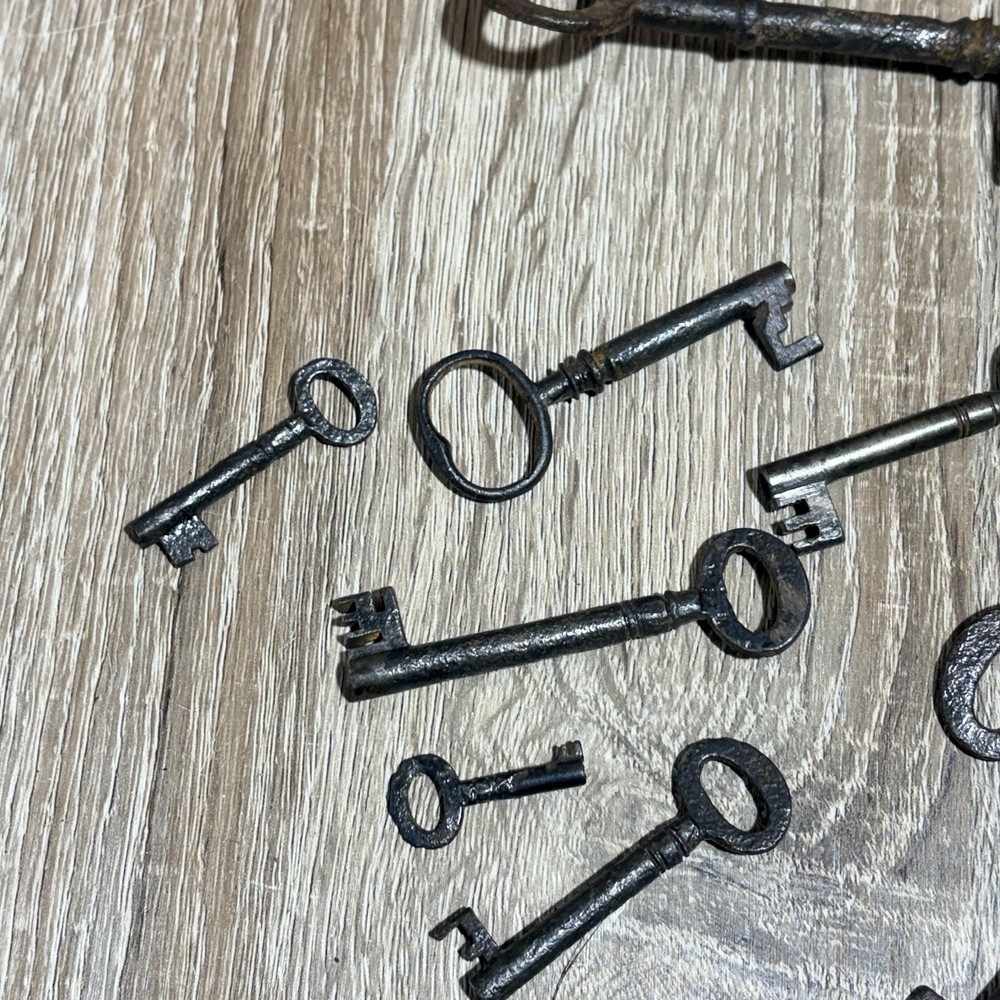 antique keys joblot
