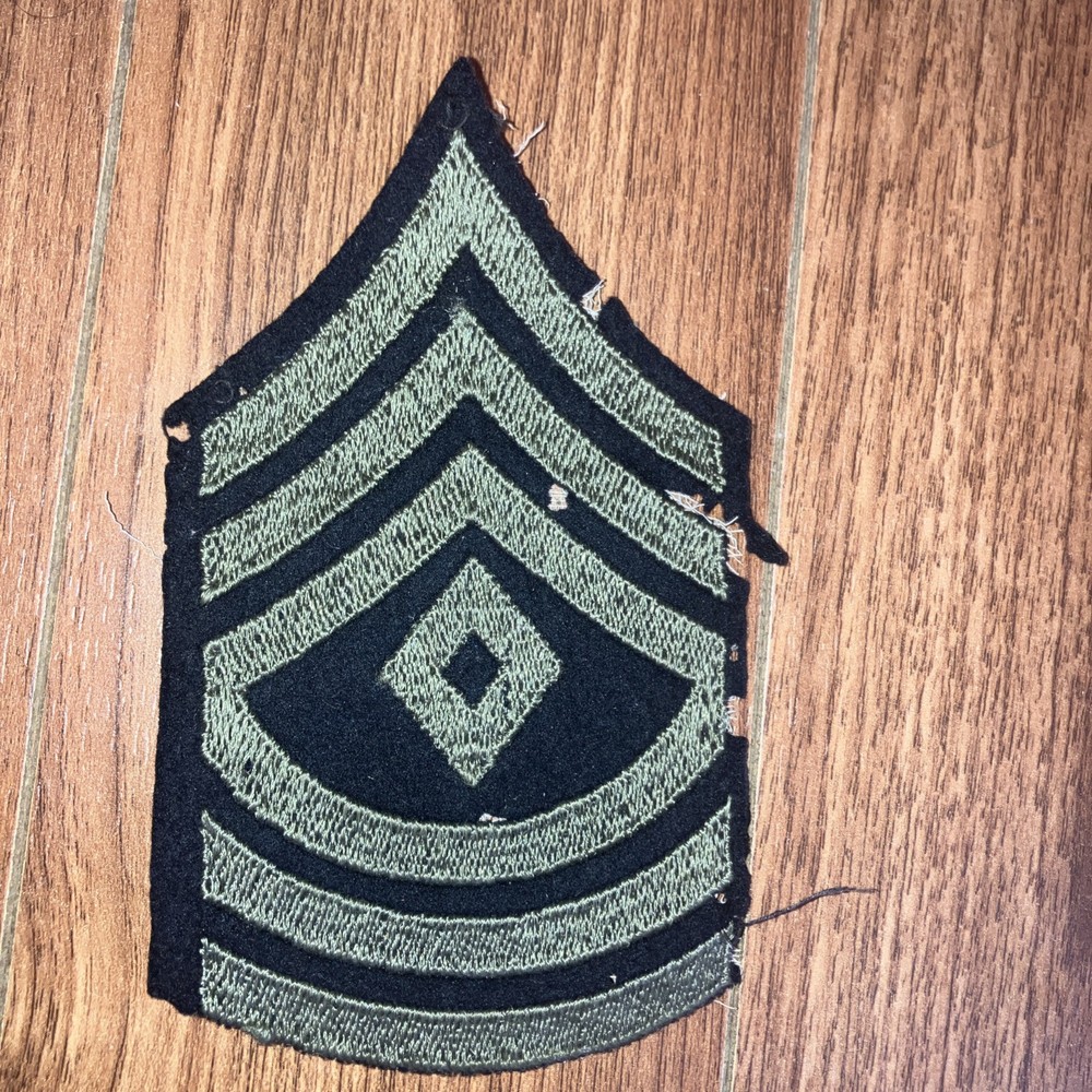 ORIGINAL WWII US ARMY NCO 1st SERGEANT JACKET INSIGNIA CHEVRONS