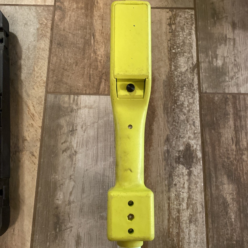 Magna-Trak 102 Magnetic Locator