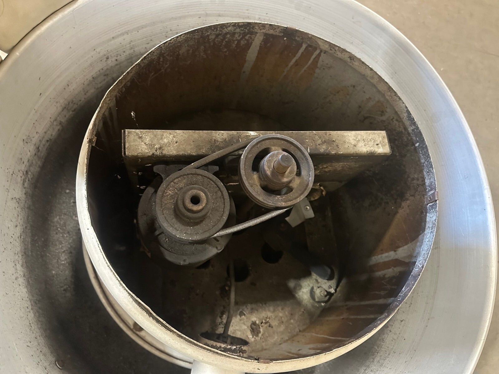 "PENN VENTILATION" H.D COMMERCIAL ROOFTOP EXHAUST/UPBLAST FAN