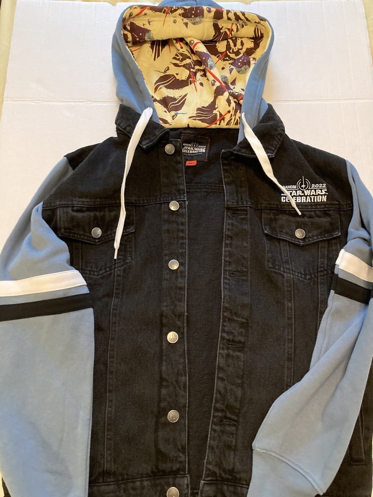 STAR WARS CELEBRATION  2022 KEY ART DENIM HOODED JACKET SIZE SMALL