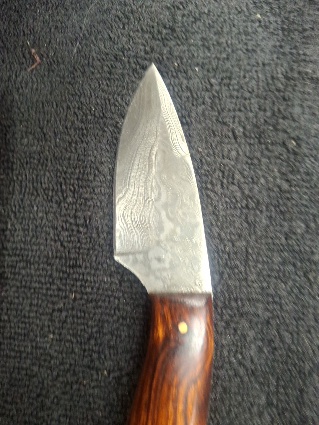 Beautiful Heritage Hand Forged Rosewood Damascus Fixed Blade Skinning Knife