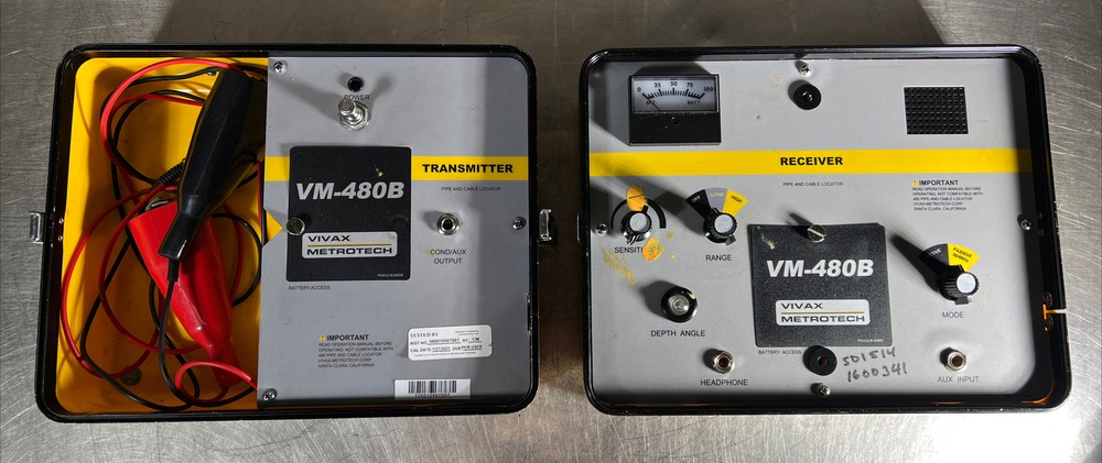 Vivax Metrotech VM-480B Split Box Pipe and cable locator. Item ID #1