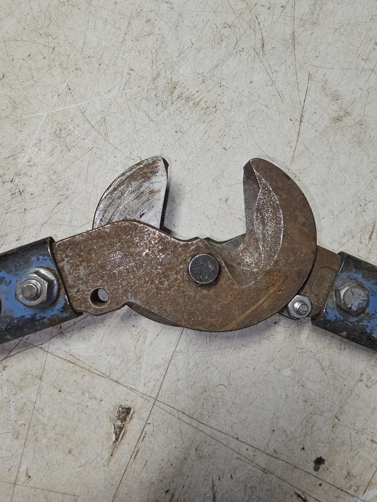 Greenlee 706 Cable Cutter 31.5" (shop)
