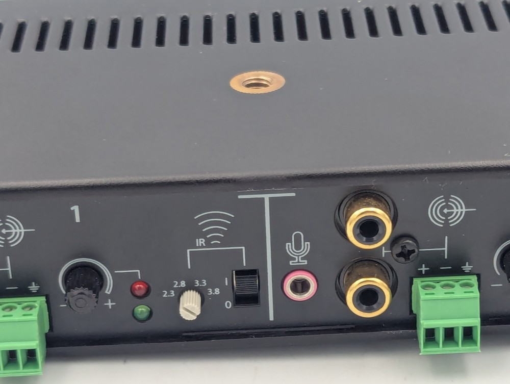 LISTEN TECHNOLOGIES LT-84-03 With Case