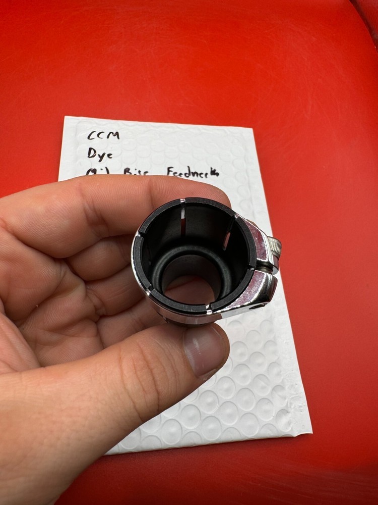 CCM Dye Mid Rise Feedneck