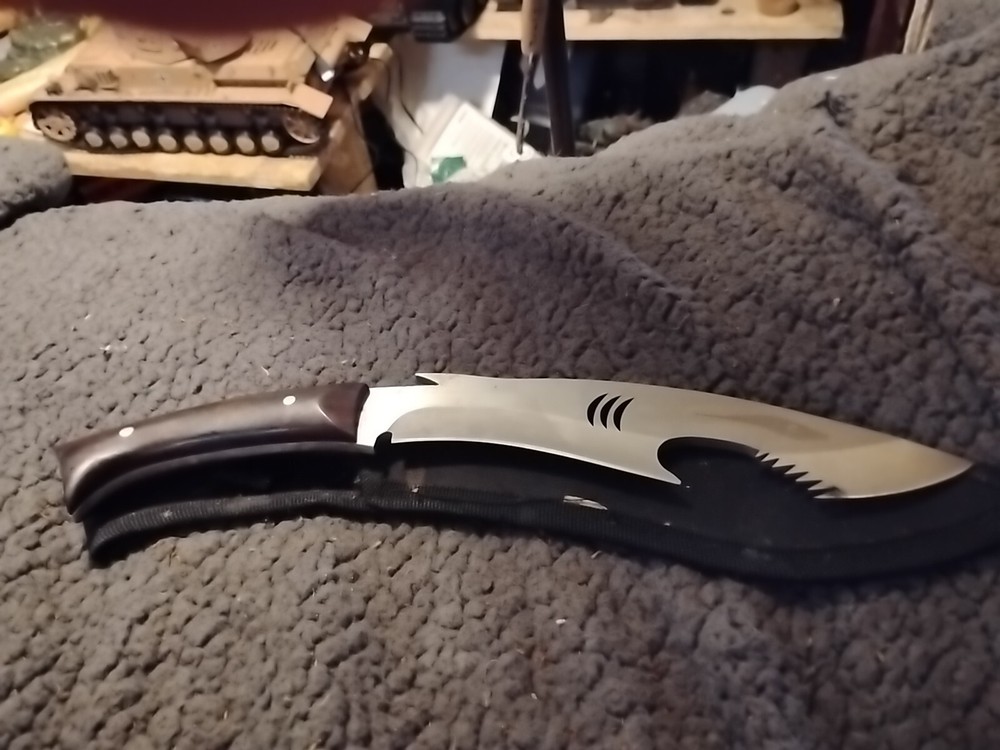 Shark Shape Knife