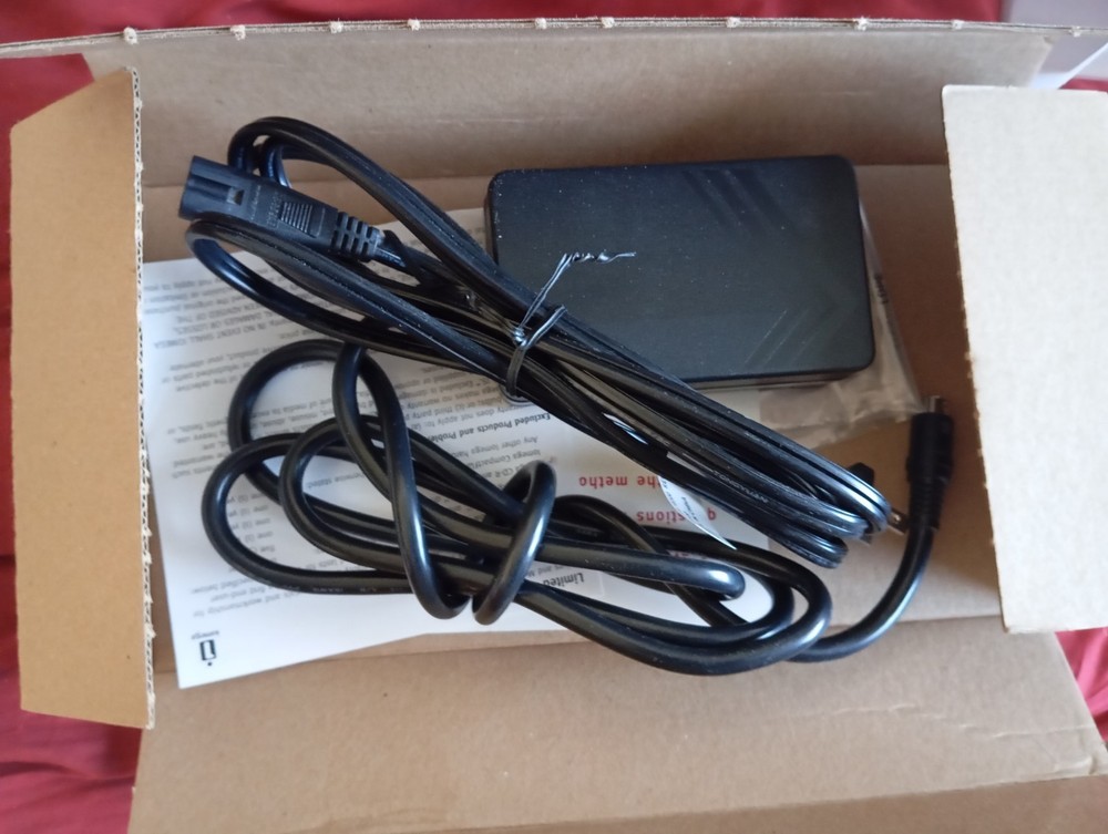 IOMEGA ZIPCD USB ZIP CD 650 DRIVE