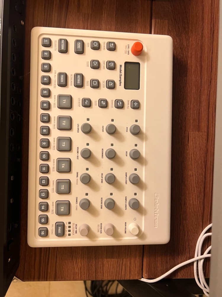Elektron Model:Samples 2019 - 2020 - White
