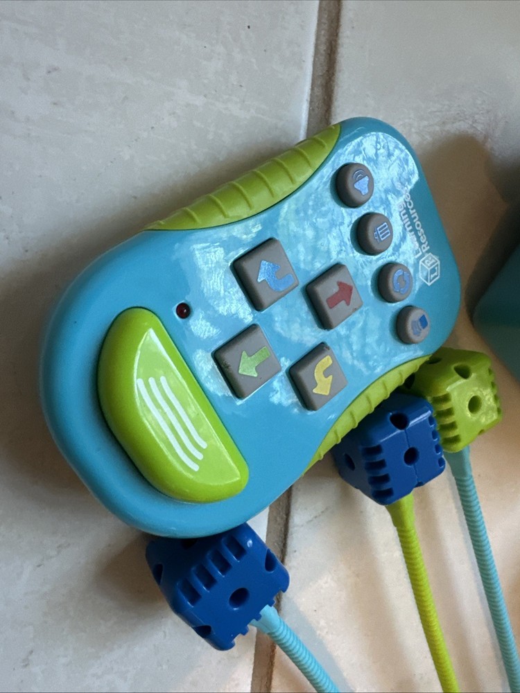 BOTLEY THE CODING ROBOT ONLY BY LEARNING RESOURCES STEM TOY