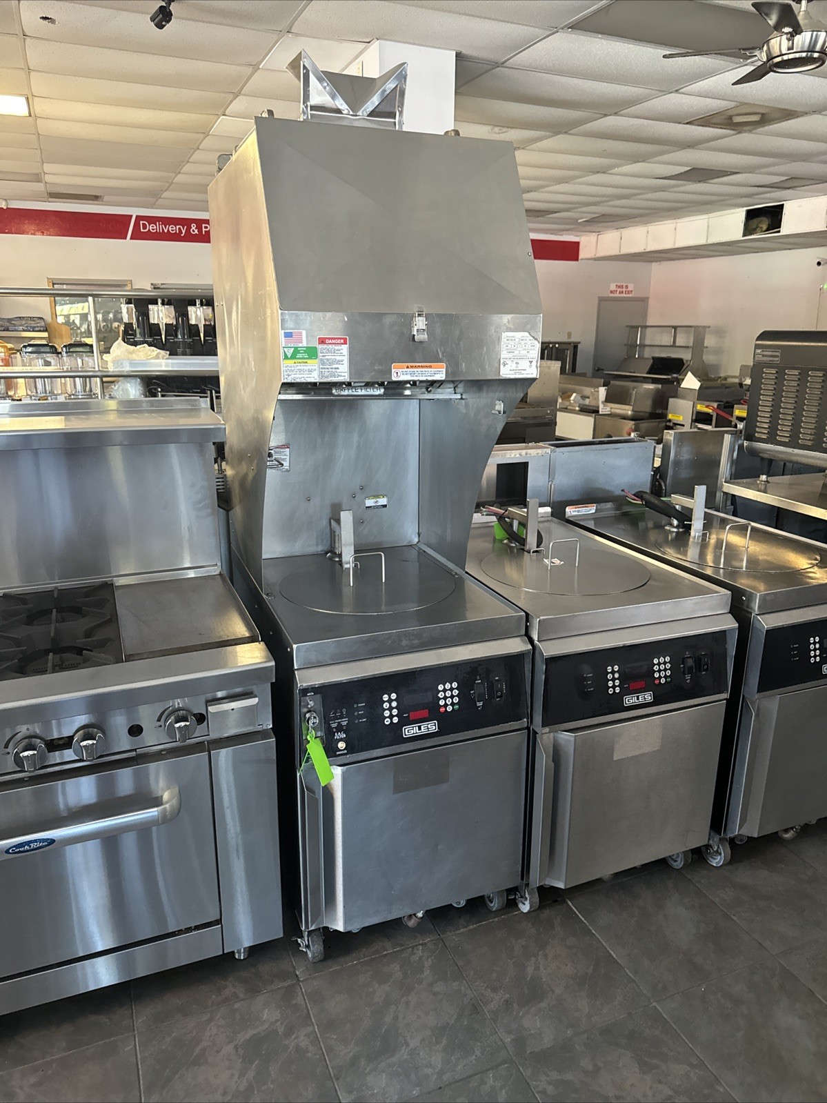 Giles Ventless Hood With Electric Fryer-Model: GEF-720-VH- Has Auto Basket Lift
