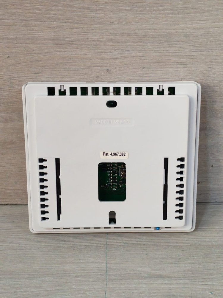 TRANE THT0150E ELECTRONIC THERMOSTAT MODULE REVERSIBLE PROGRAMMABLE