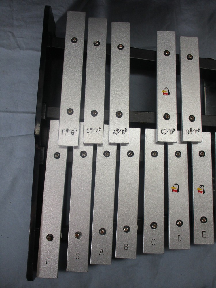 Ludwig 32-Key Xylophone Bell Drum Pad Percussion Kit with Rolling Case & Stands