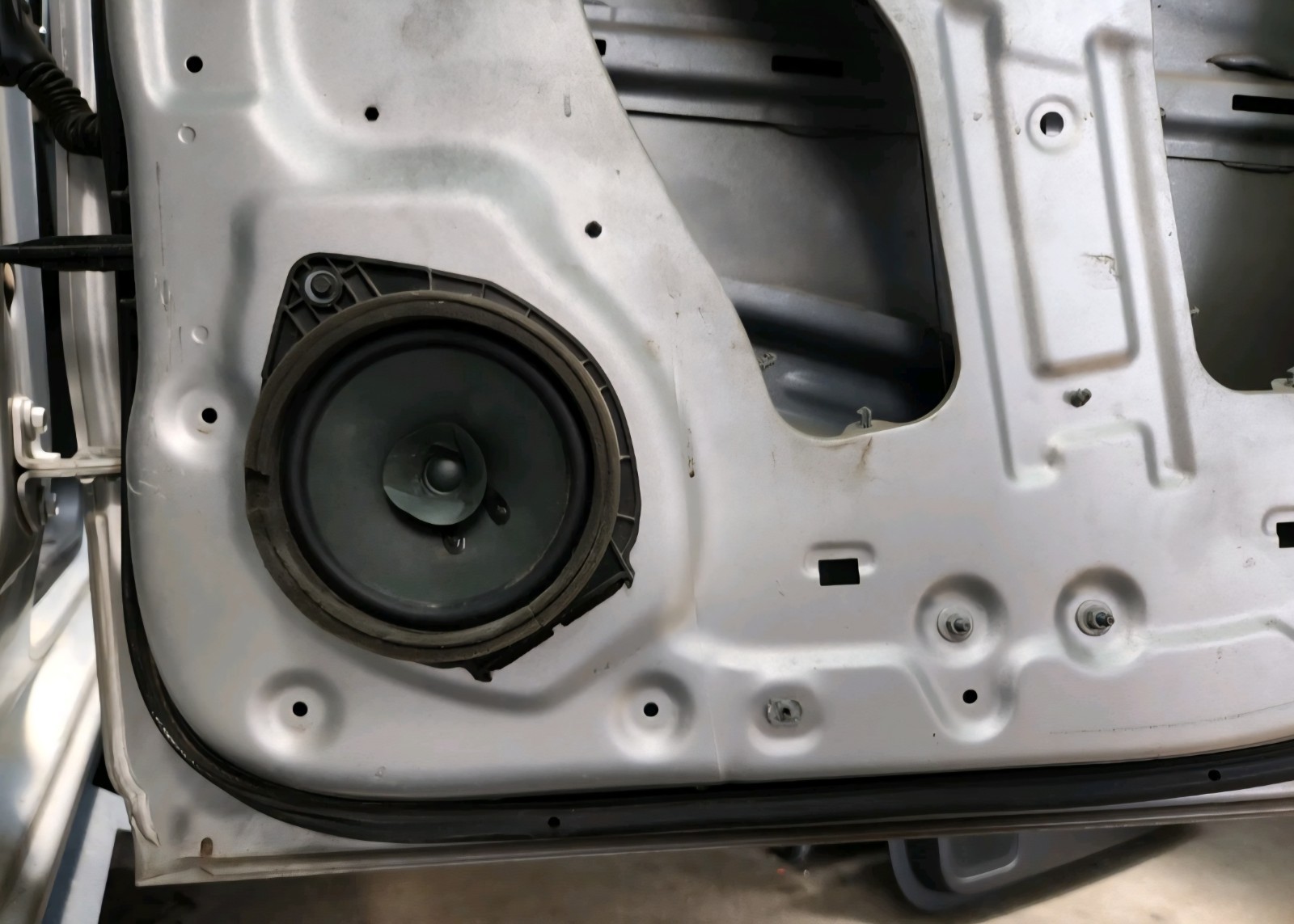 GM 6.5 inch Door speaker mounting adapters Chevy GMC Cadillac Buick Hummer Pair