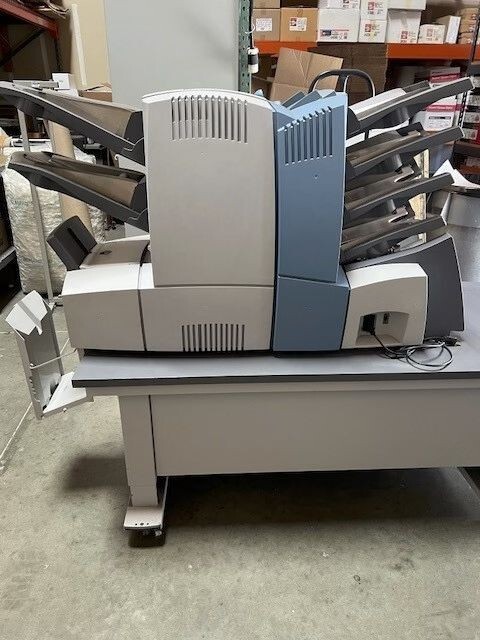 Pitney Bowes Di600 Folder/Inserter