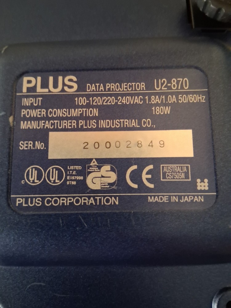 PLUS U2-870 DATA DLP PORTABLE PROJECTOR - Good Working Condition