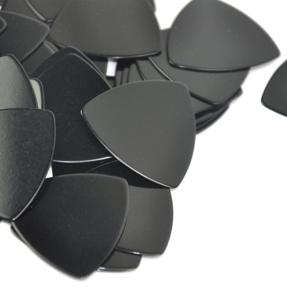 Lots of 100pcs Solid Black Rounded Triangle Heavy 0.96mm Celluloid Guitar Picks