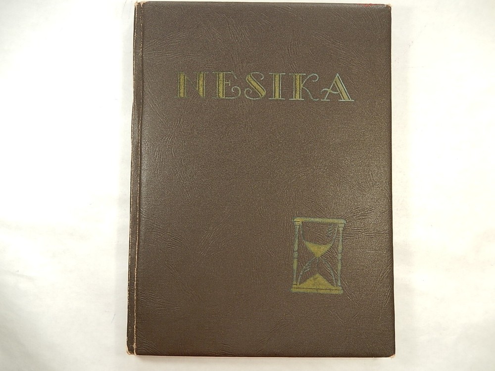 Yearbook, Everett High School, Everett Washington, 1942, Nesika