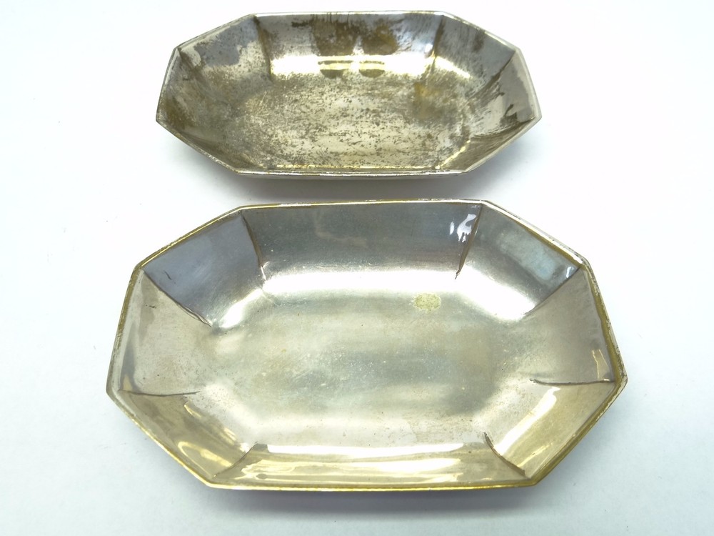 Lot of Two Metal Brass Silverplate Unmarked Soap Dishes Bowls Bathroom Décor