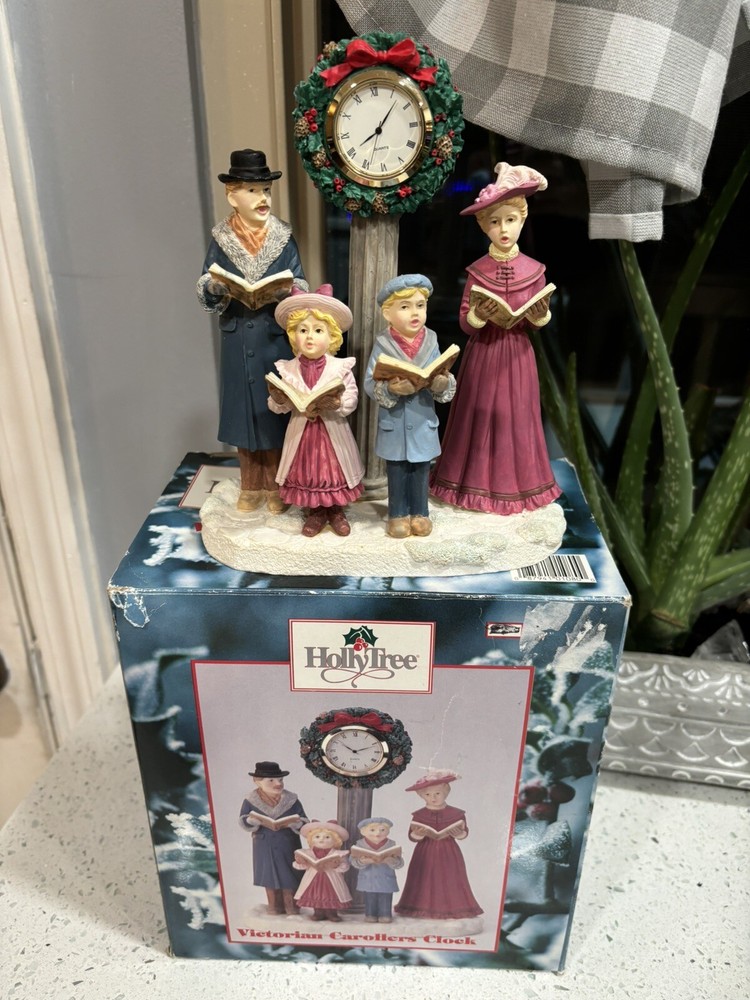 Hollytree Victorian Carollers Clock
