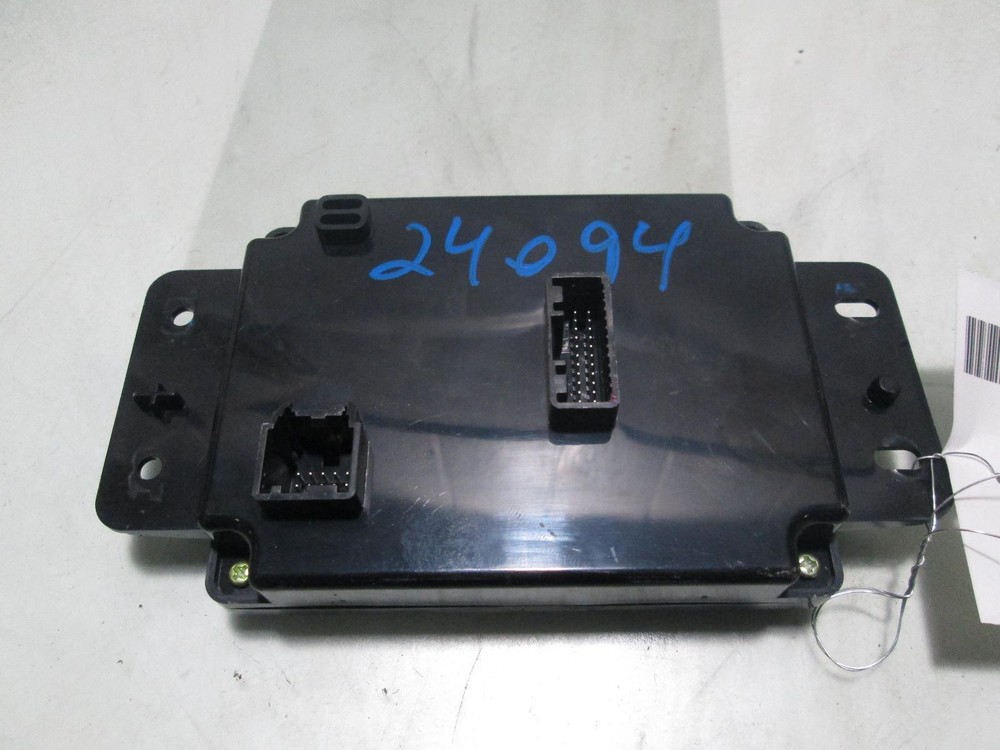 18 DODGE JOURNEY Temperature MODULE 68263758AB