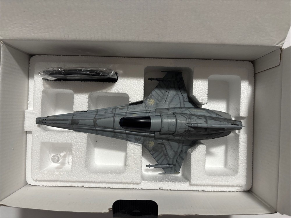 Eaglemoss Battlestar Galactica Viper Mark VII w/ Magazine