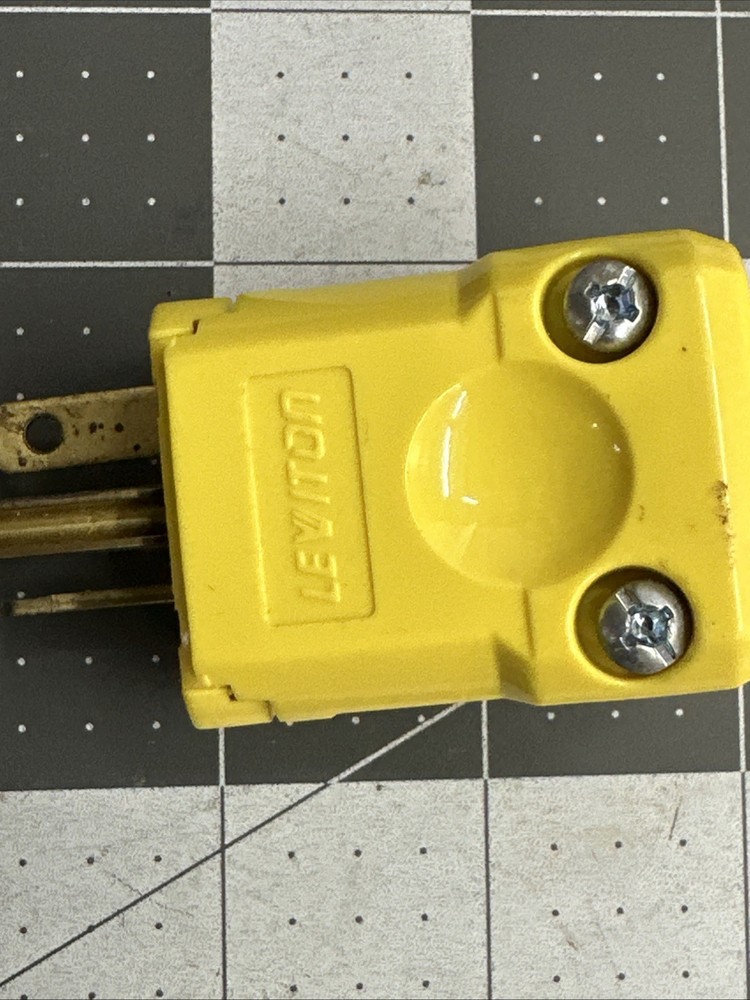 NOS (3)-Leviton 20A 125V 3-Wire 2-Pole Python Cord Plug 081-05356-0VY