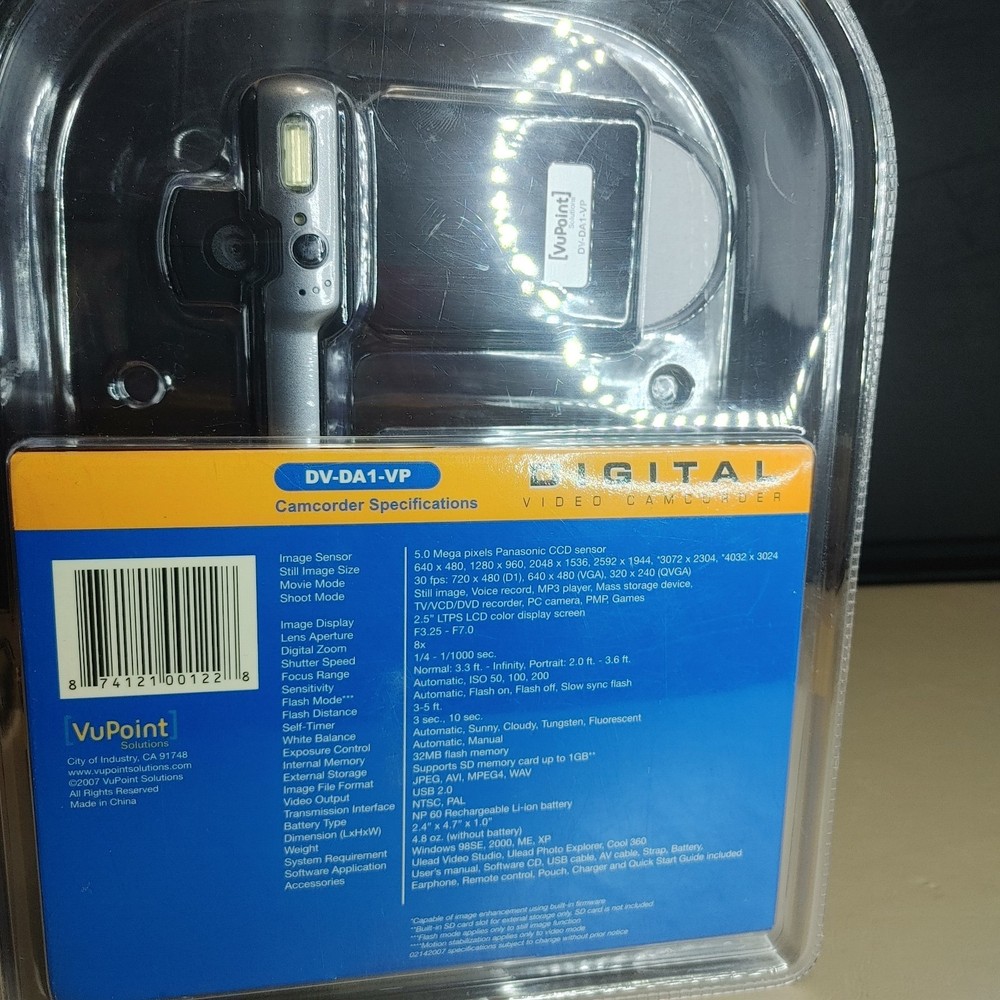 VuPoint Solutions DV-DA1-VP Digital Video Camcorder (Damaged Box)