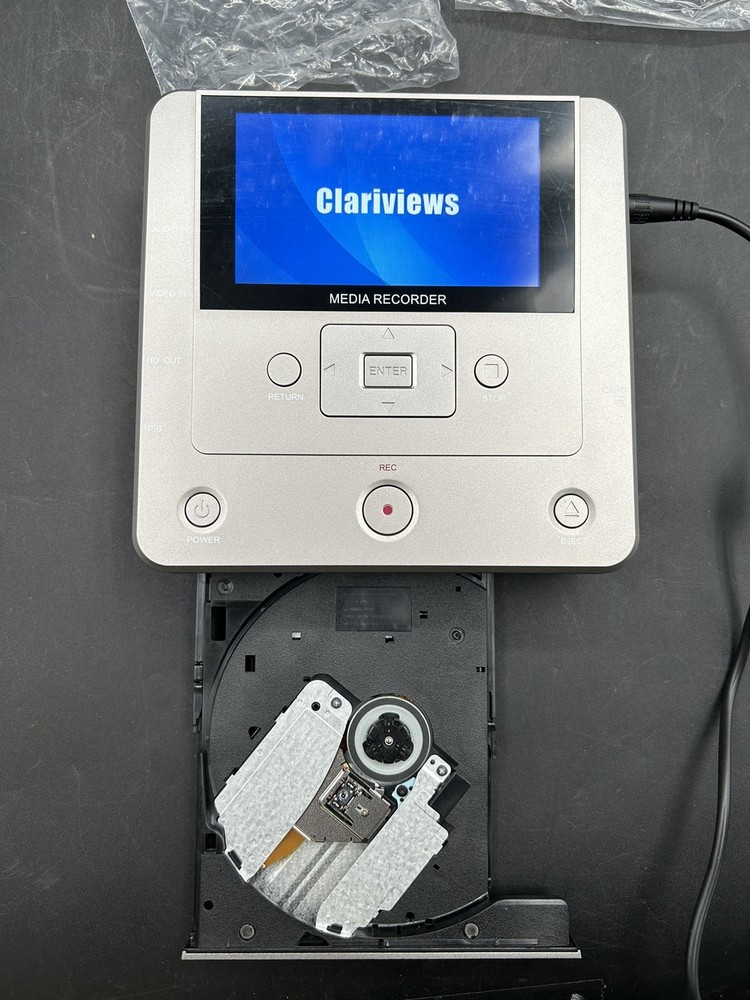 CLARIVIEWS Multi-Function Media Recorder, VHS to Digital - KR043B (READ!!)