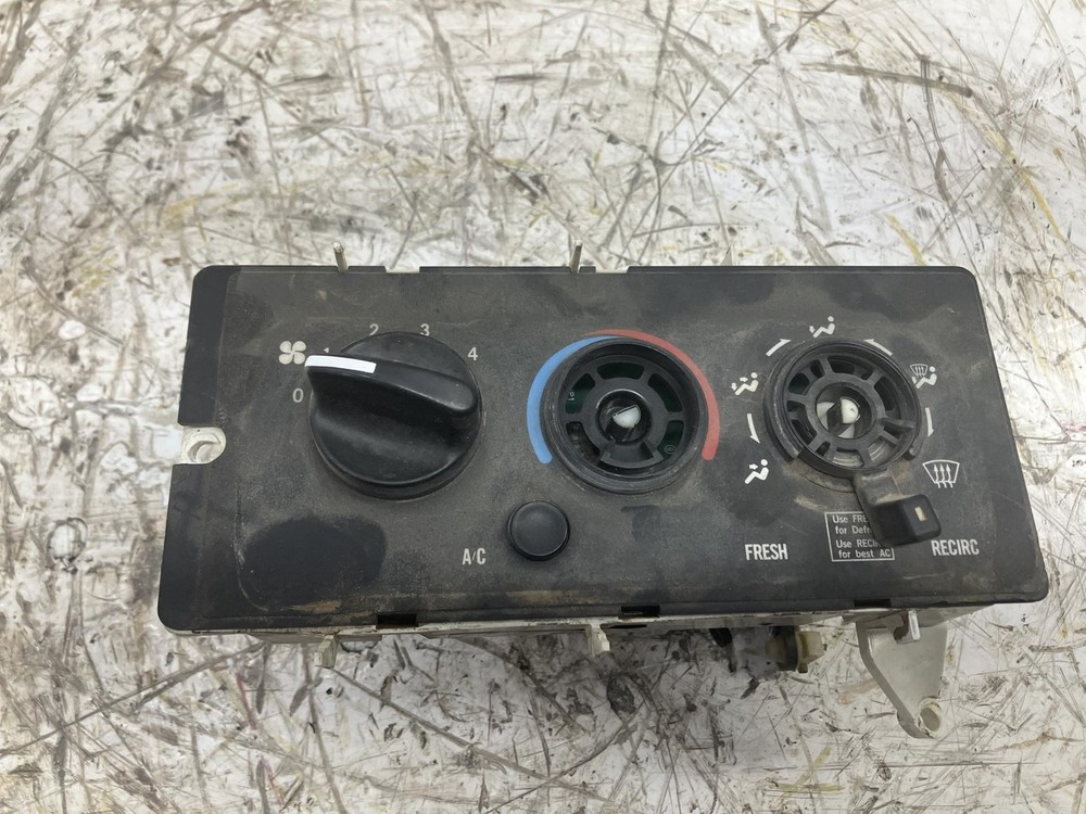 Mack CXN Heater A/C Temperature Controls - Used