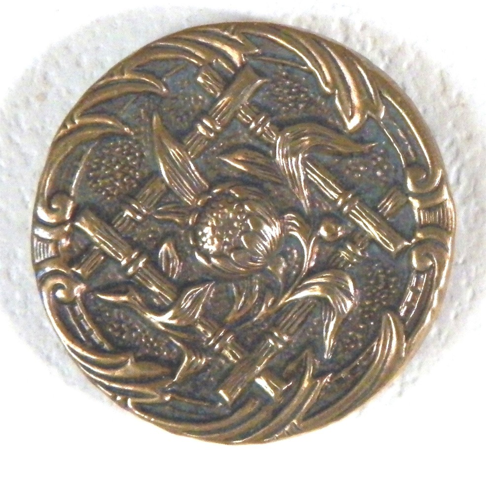 Bb Bordered FLOWER on TRELLIS ANTIQUE Picture BUTTON Large