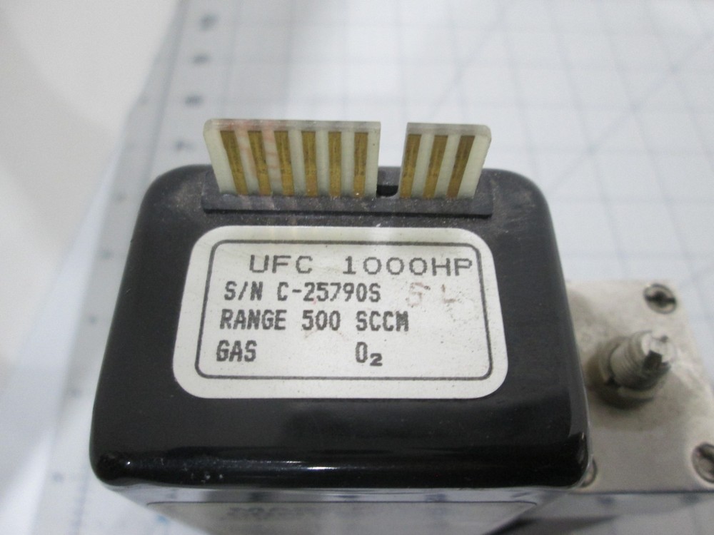Unit UFC-1000HP Mass Flow Controller for O2, 500 SCCM - Used