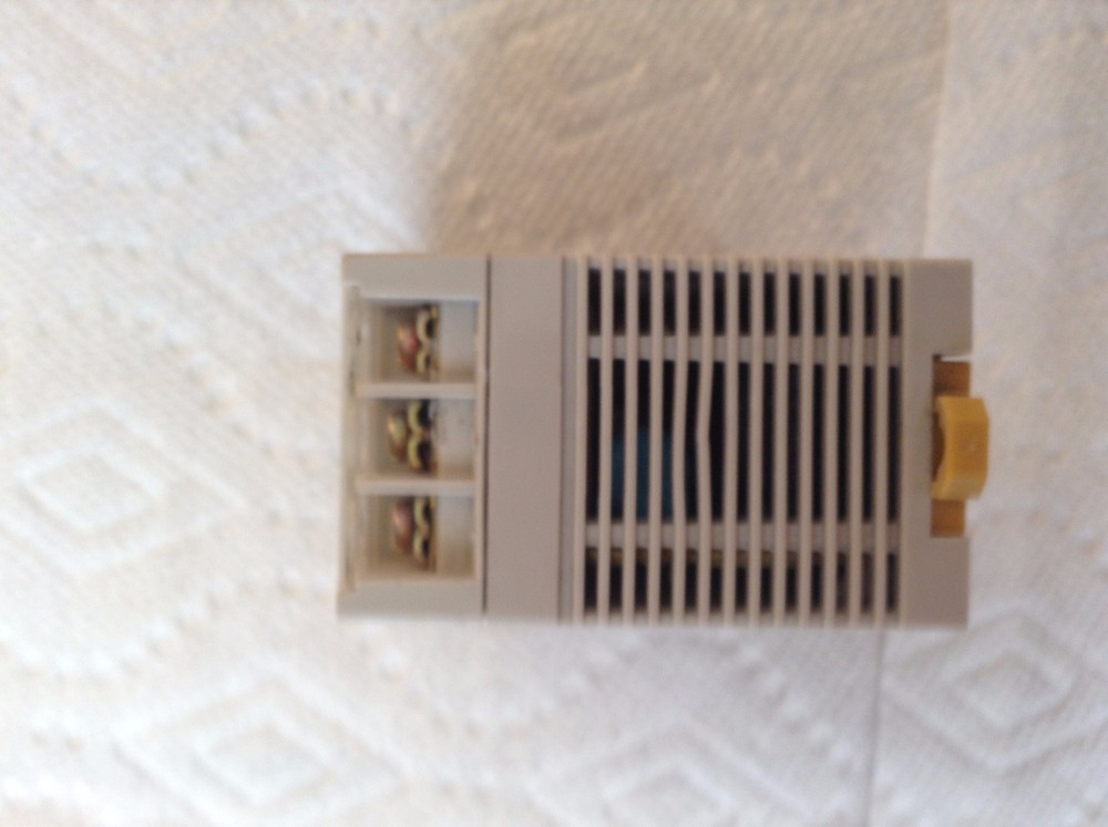 Omron S82K-00705 Power Supply