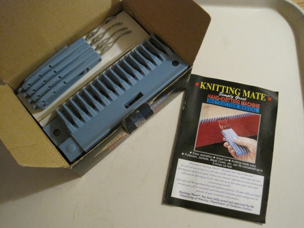Vintage Knitting Mate Hand Knitting Machine w/ Instructions