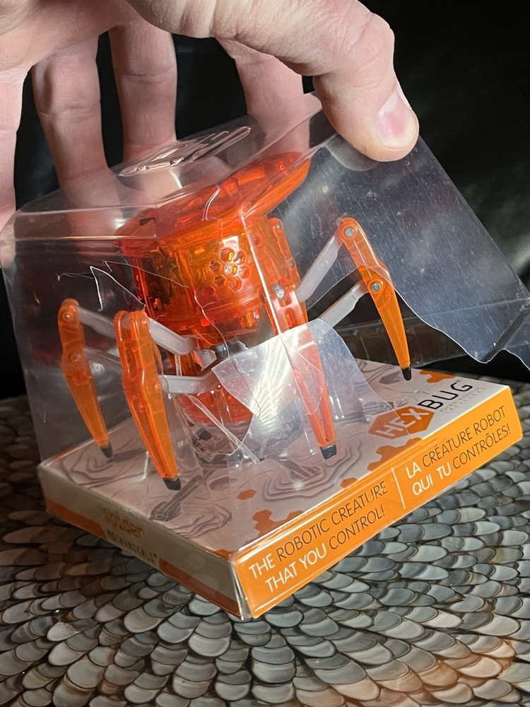 HEXBUG BUNDLE, Spider and Fire Ant w/remote controls *NIB, READ*
