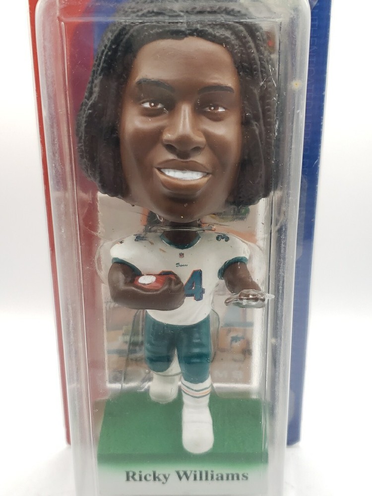 2002 Ricky Williams #34 Miami Dolphins Upper Deck Playmakers Bobblehead & Card