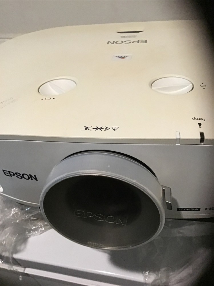 Epson Powerlite Pro G5200W Projector