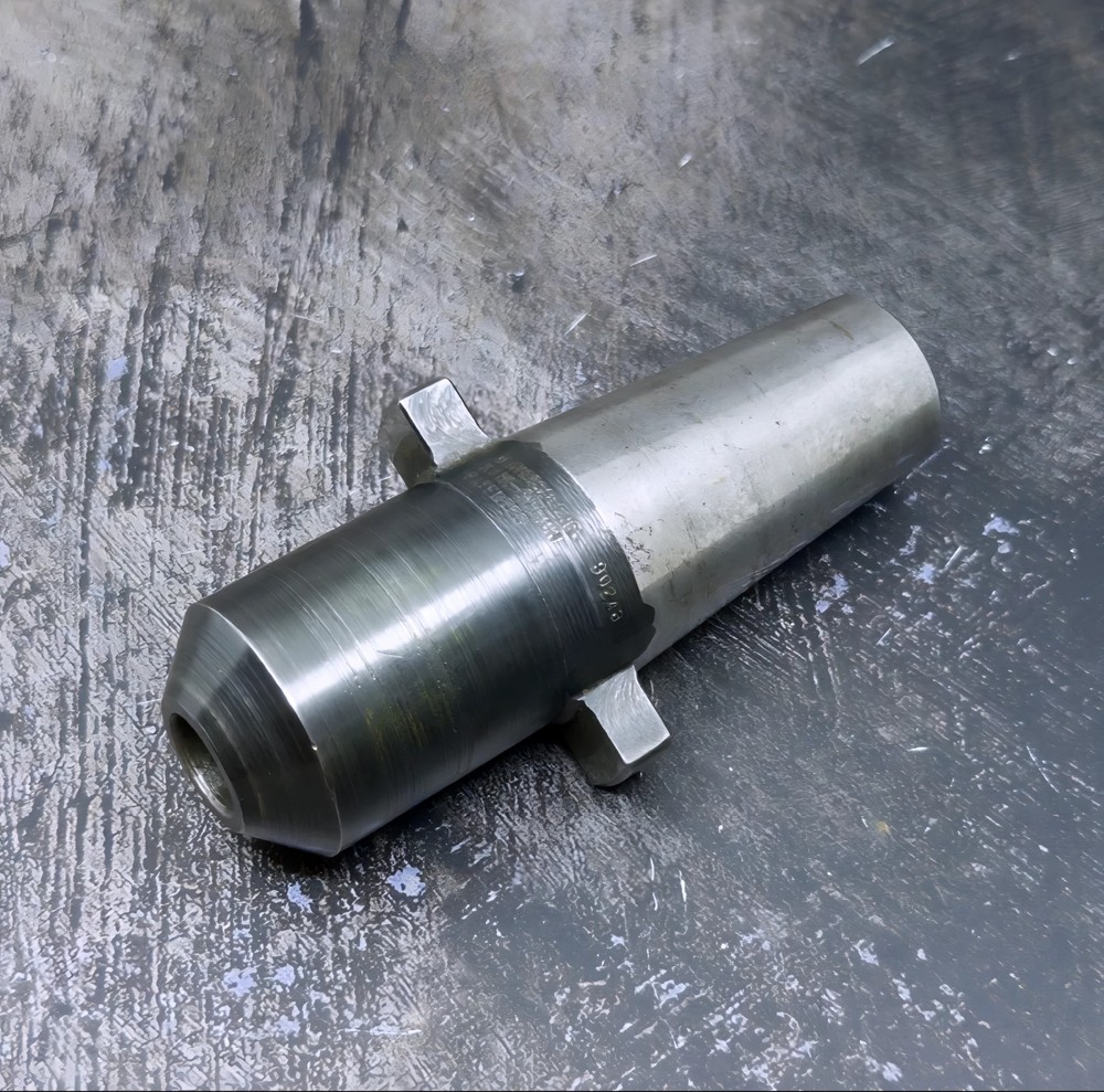 UNIVERSAL ENGINEERING KWIK-SWITCH 200 END MILL HOLDER - 1/2"