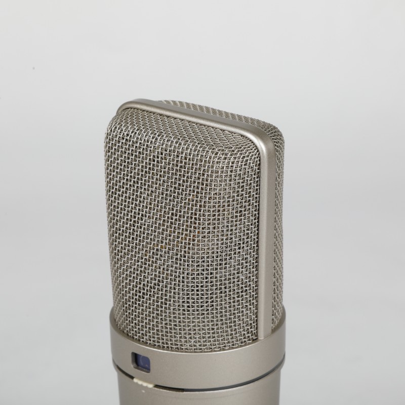 NEUMANN U 87 AI Switch Studio Multipattern Large Diaphragm Condenser