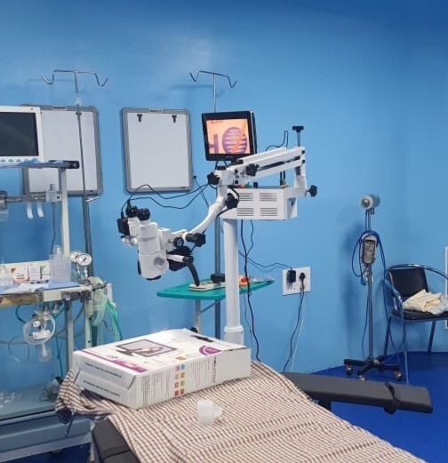 Surgical Operating Microscope Five Step with Camera, LCD, Motorized A1