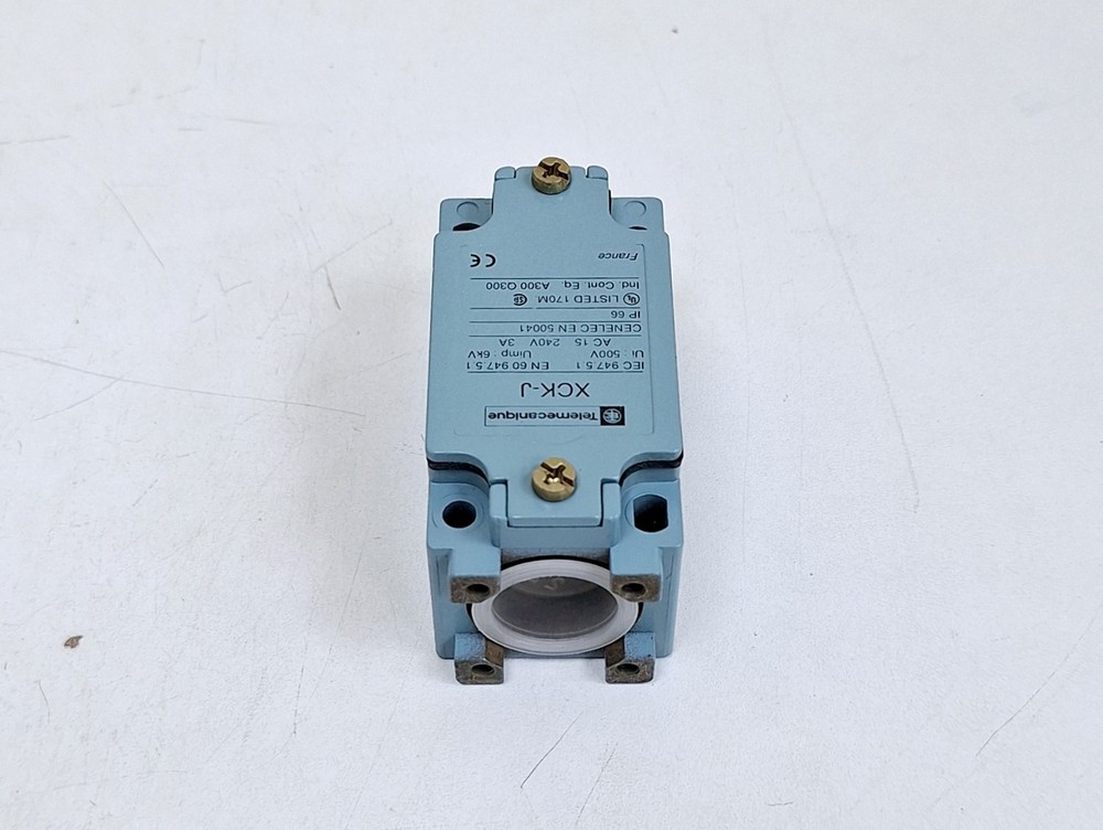 Telemecanique XCK-J Limit Switch